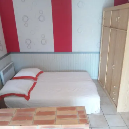 Maisonette Proche Bourges 1 Piece Mehun-sur-Yevre Exterior photo